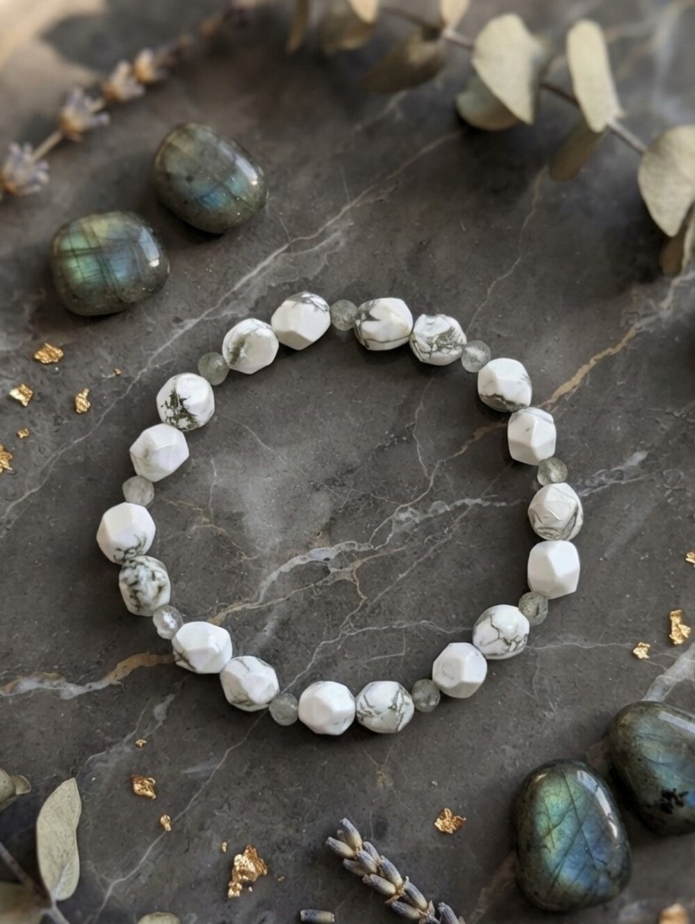 Howlite/Labradorite Bracelet